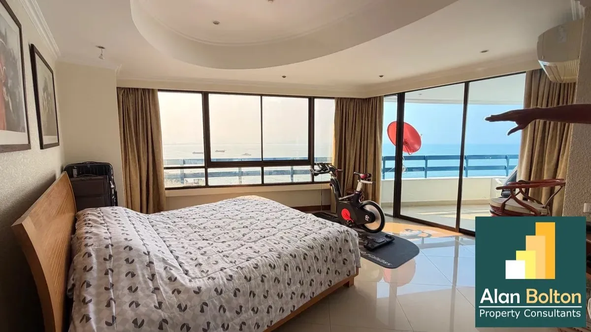 Ocean View Large One bedroom condo for Sale in Jomtien photo 15