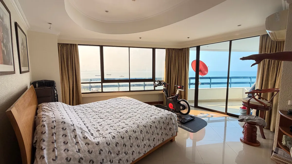 Ocean View Large One bedroom condo for Sale in Jomtien photo 20