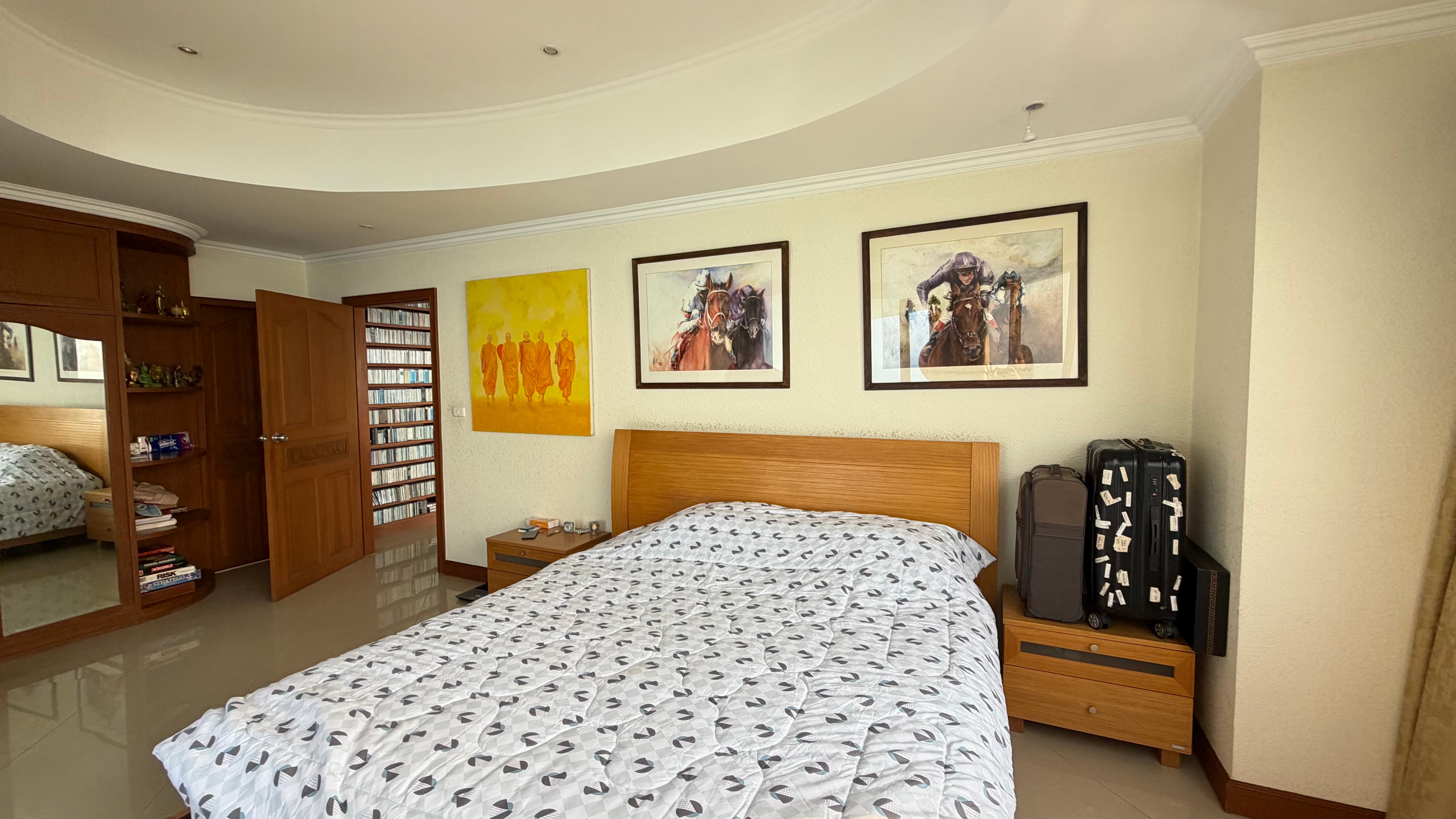 Ocean View Large One bedroom condo for Sale in Jomtien photo 19