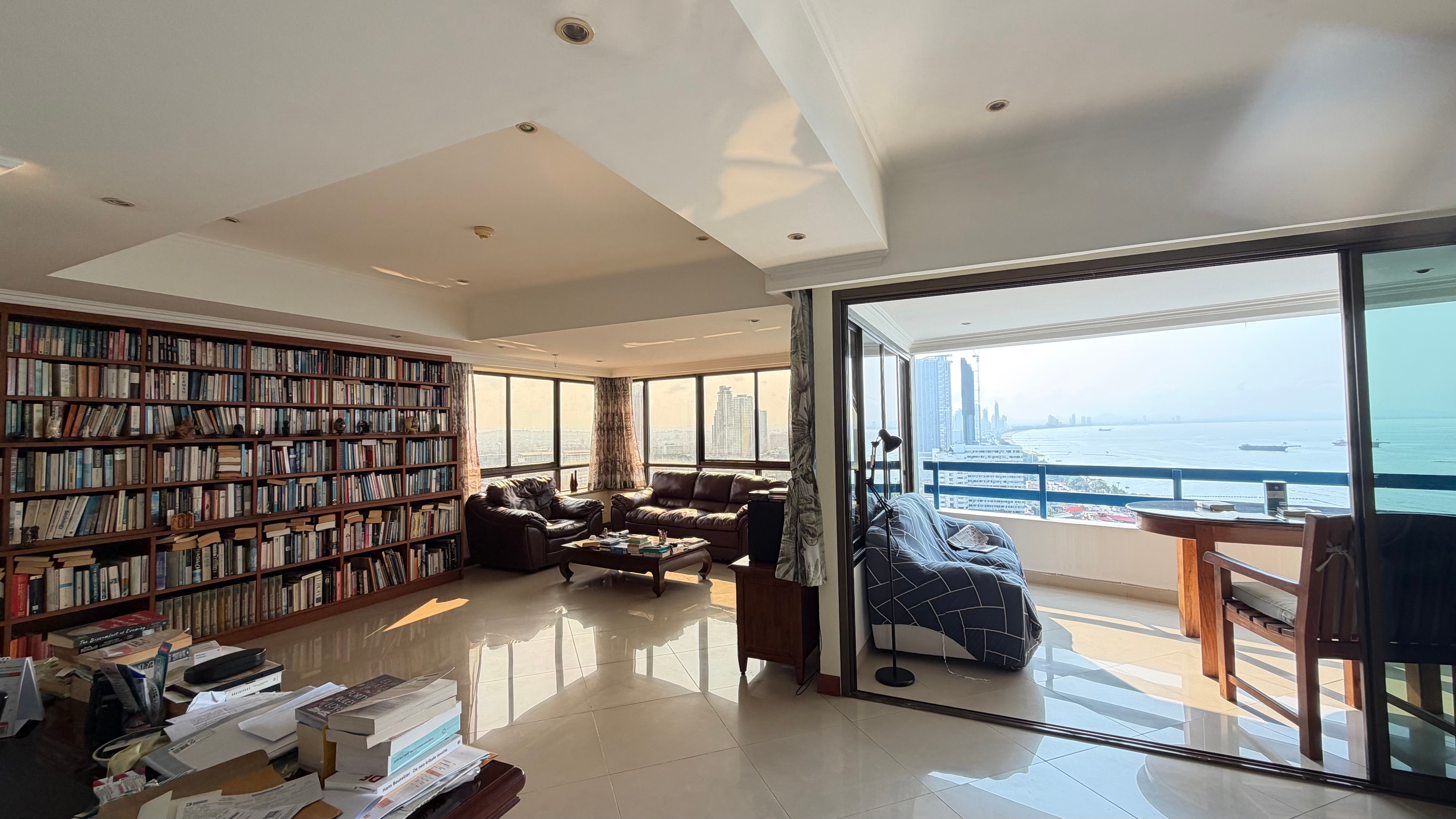 Ocean View Large One bedroom condo for Sale in Jomtien photo 23