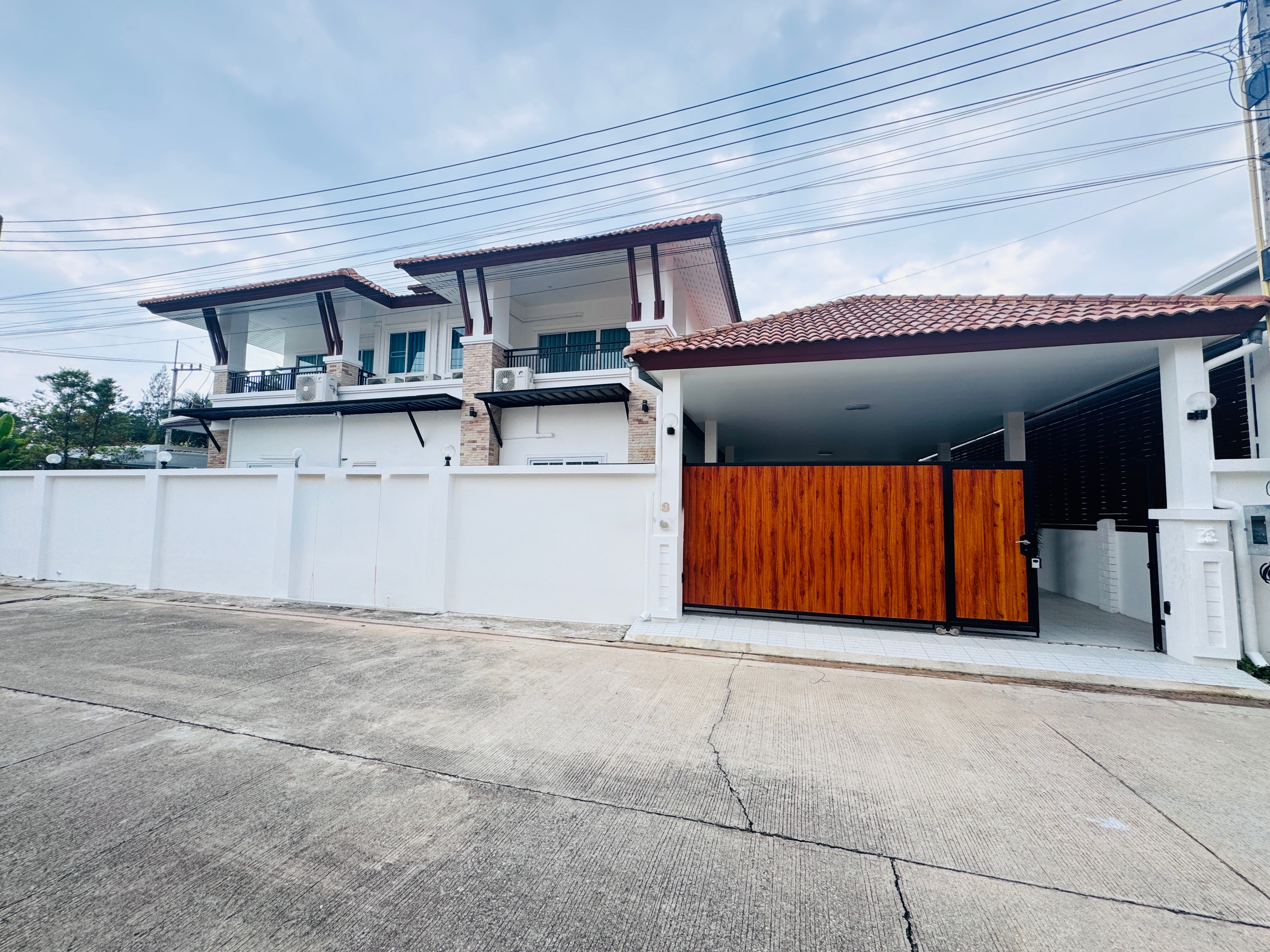 5 Bedroom 6 Bathroom in TW Garden Hill photo 40