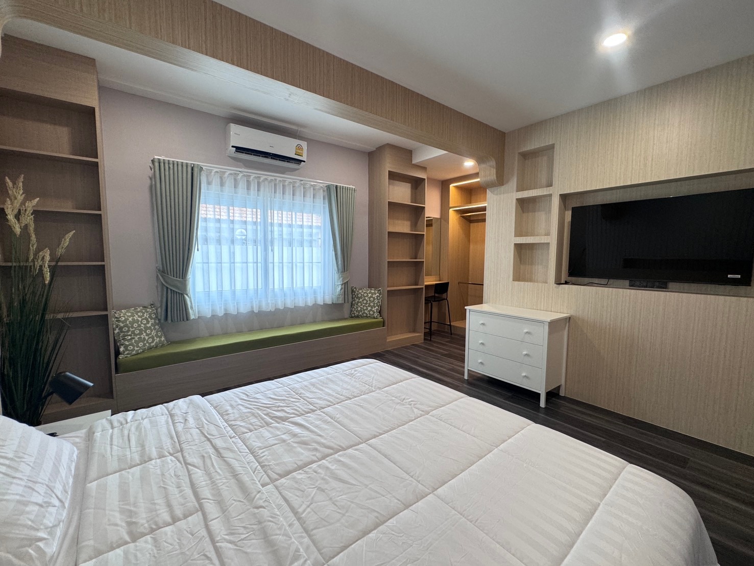 5 Bedroom 6 Bathroom in TW Garden Hill photo 22