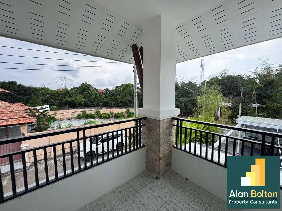 5 Bedroom 6 Bathroom in TW Garden Hill photo 13