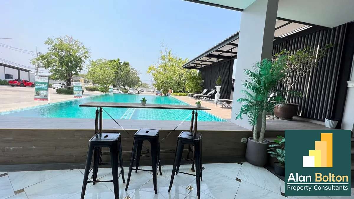 Corner House 2 Bedrooms 2 Bathrooms in East Pattaya photo 16