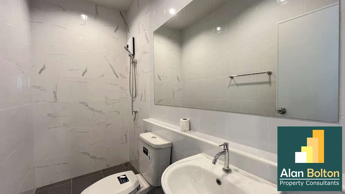 Corner House 2 Bedrooms 2 Bathrooms in East Pattaya photo 11
