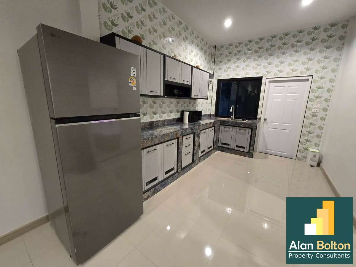 Corner House 2 Bedrooms 2 Bathrooms in East Pattaya photo 17