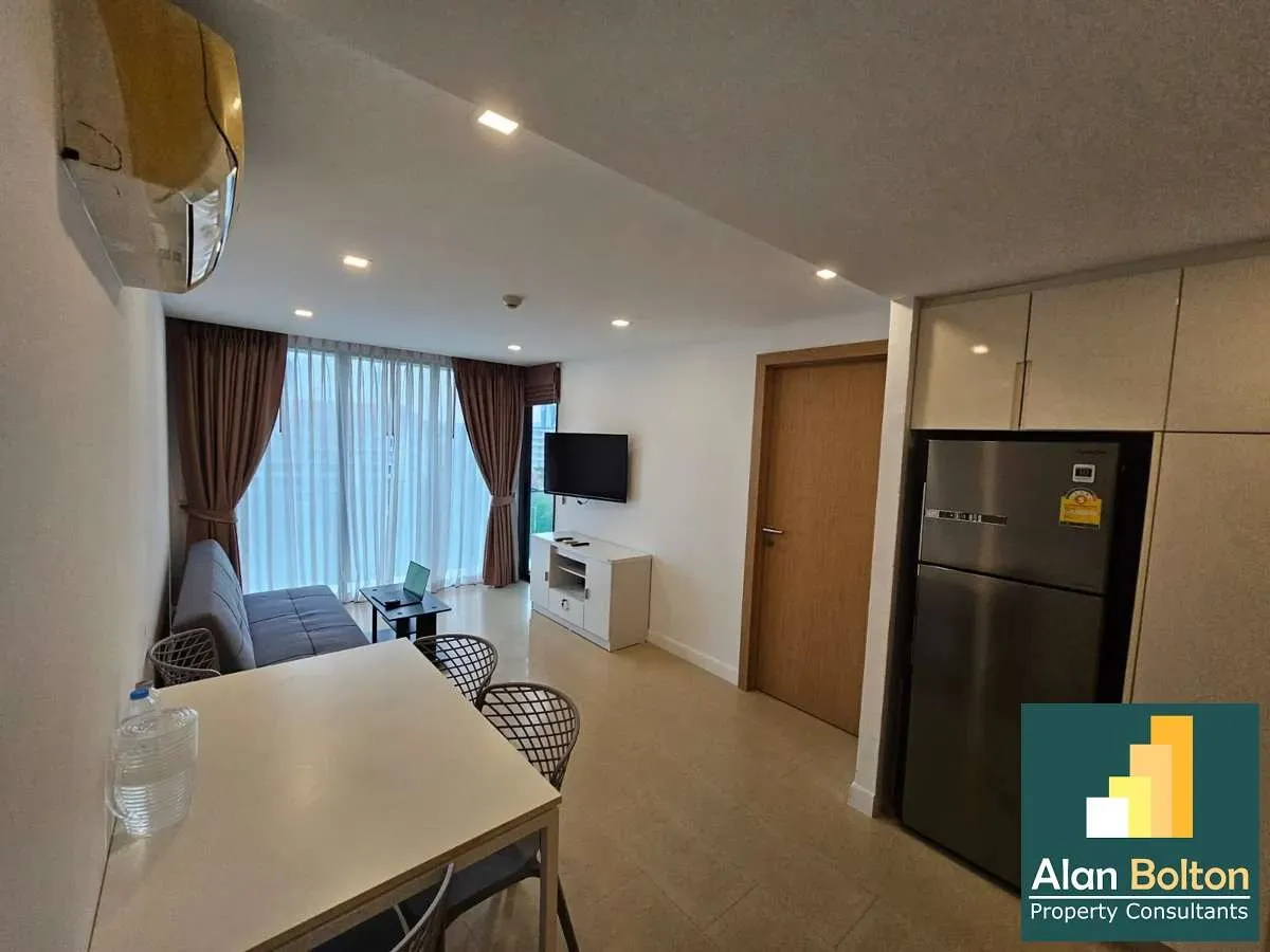 One Bedroom Unit in Sought After Pratumnak Development photo 3
