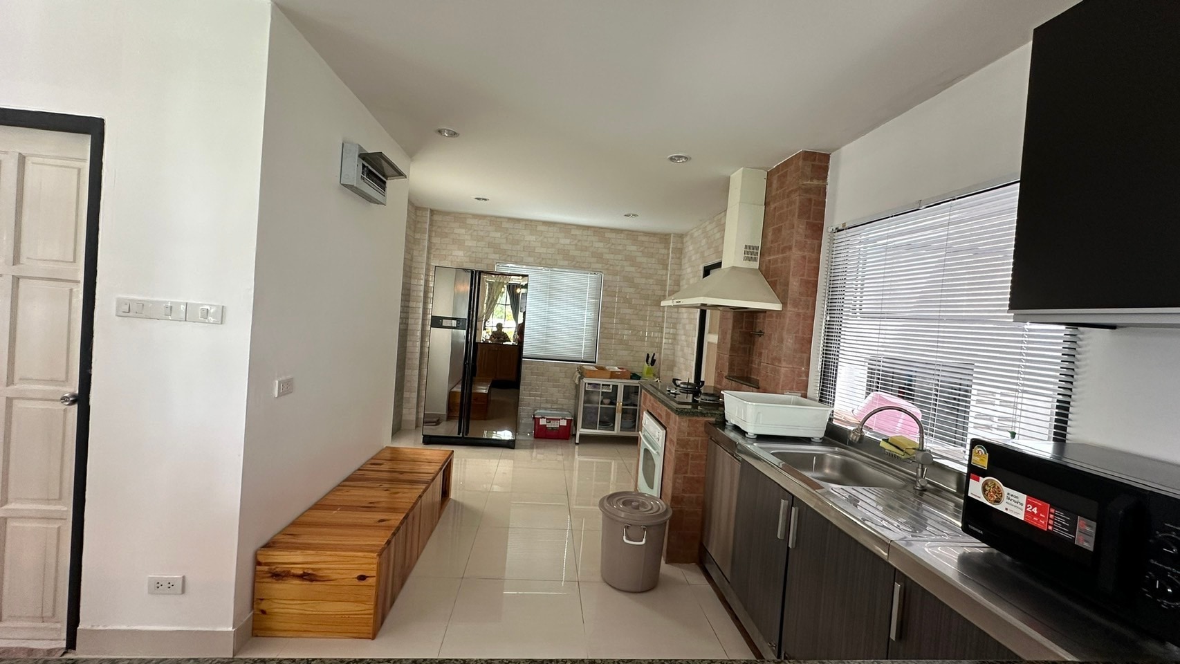 1 Bedroom 1 Bathroom for Sale photo 8