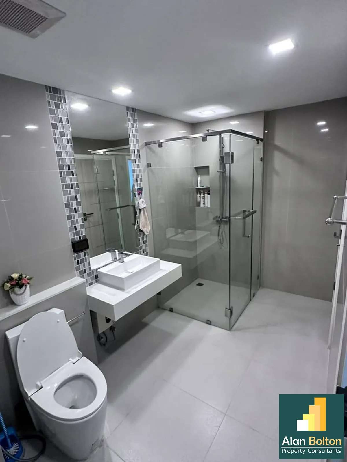 1 Bedroom 1 Bathroom for Sale photo 7
