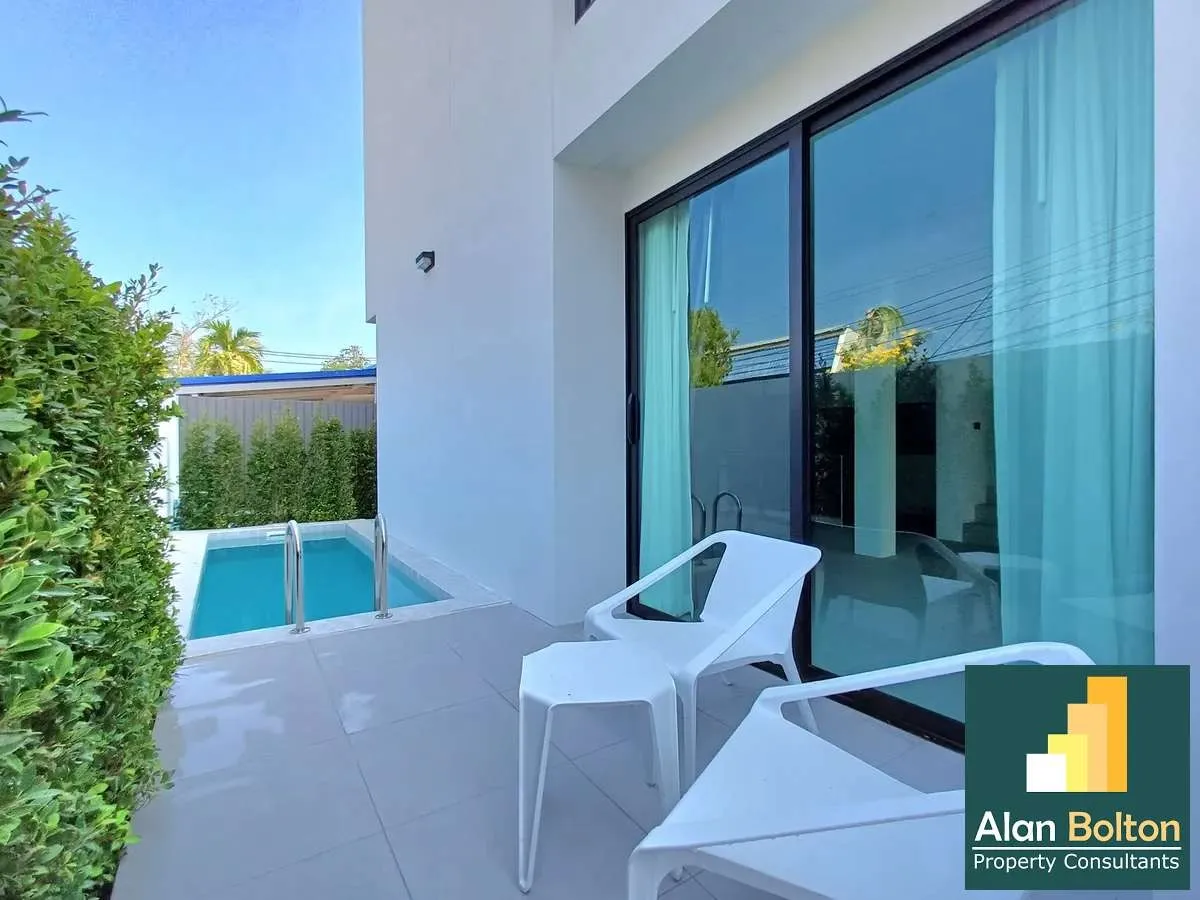Newly Build Private Single House 3 beds 4 baths in Wongamat for RENT photo 5