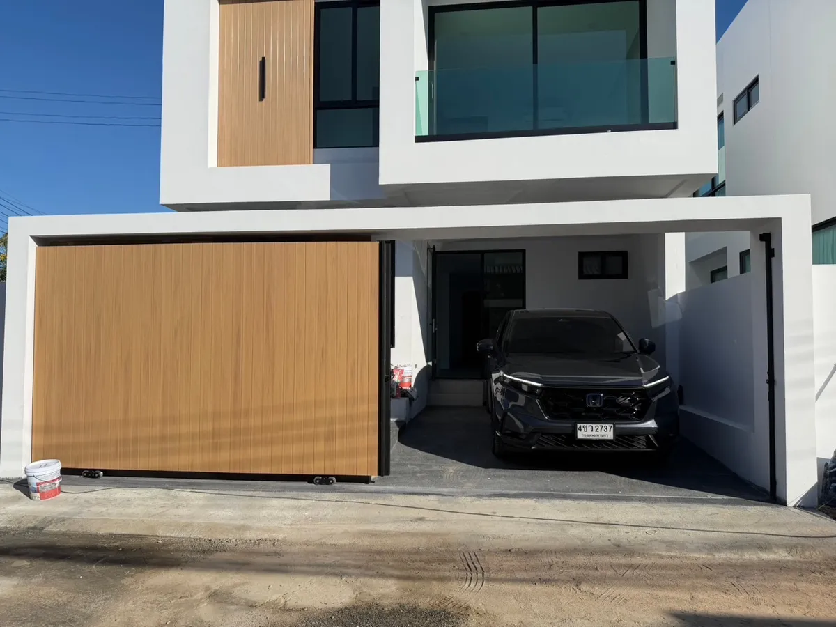 Newly Build Private Single House 3 beds 4 baths in Wongamat for RENT photo 47