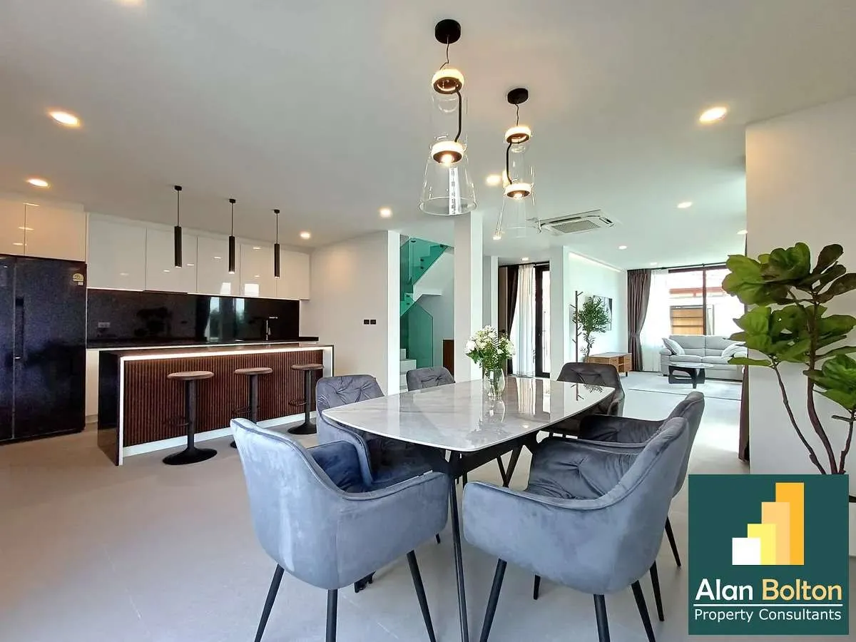 Newly Build Private Single House 3 beds 4 baths in Wongamat for RENT photo 8
