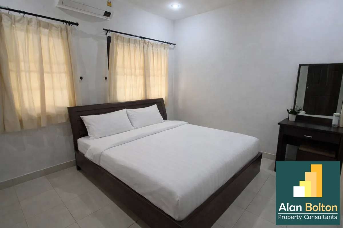 Spacious Pool Villa on 2,712 sqm Land – Lake Mabprachan photo 14