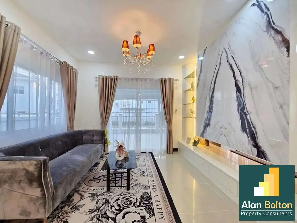 4 Bedrooms 2 Bathrooms in Lalin village photo 6