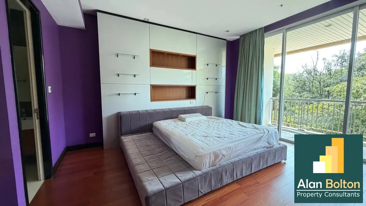 Large One bedroom Condo For Sale In The Cove Condominium photo 8