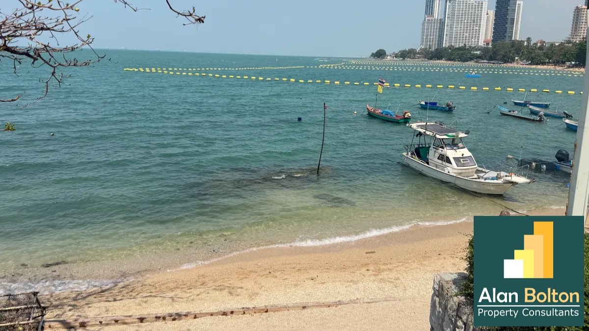 Large One bedroom Condo For Sale In The Cove Condominium photo 11