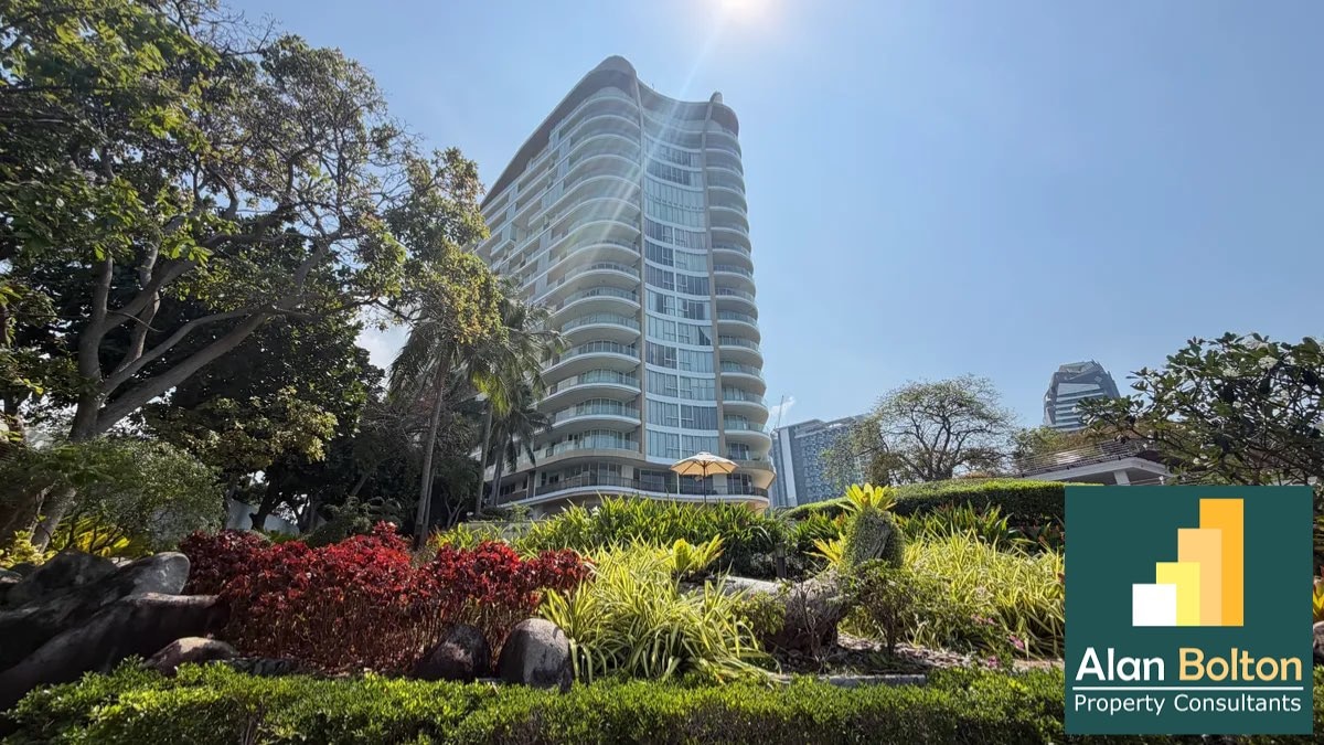 Large One bedroom Condo For Sale In The Cove Condominium photo 5