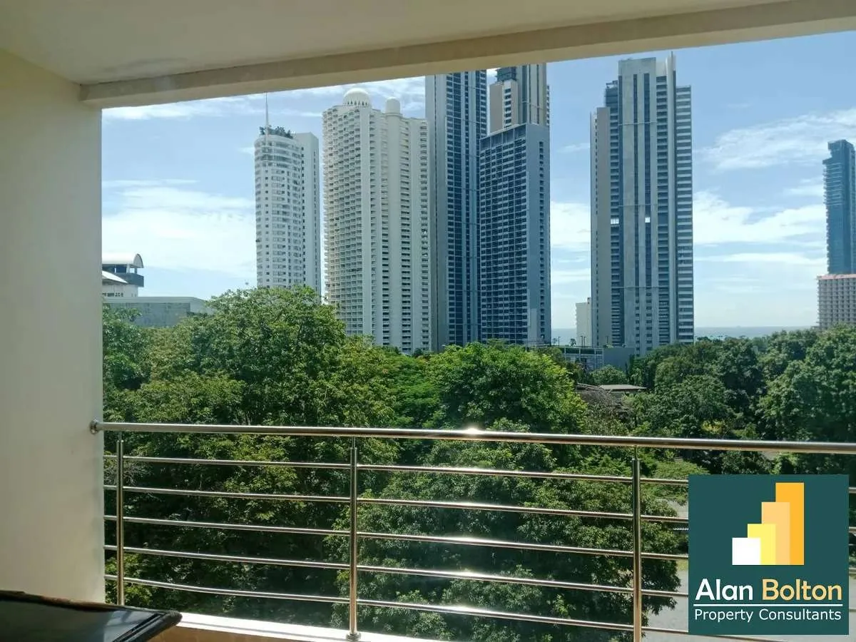 Large unit 2 beds 2 baths in Wongamat Privacy for RENT photo 9
