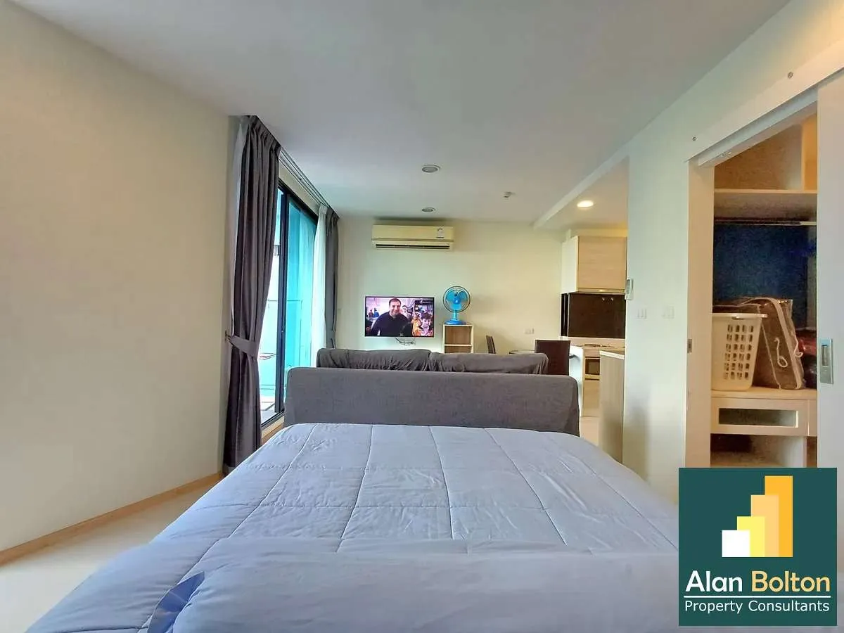 Pool View Studio 1 bath in Acqua Jomtien for SALE photo 7