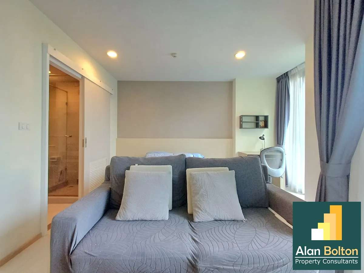 Pool View Studio 1 bath in Acqua Jomtien for SALE photo 4