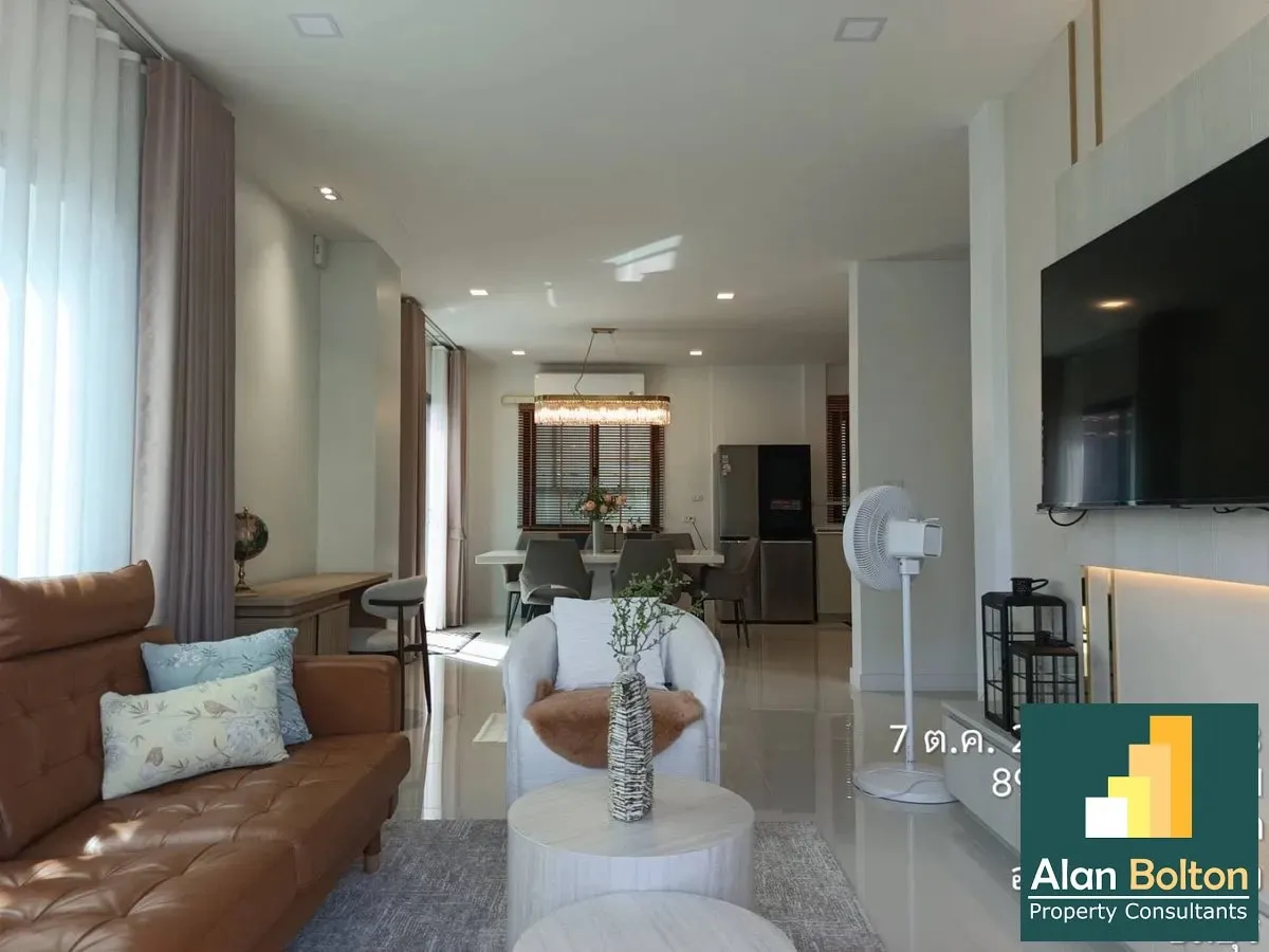 3 Bedroom House For Rent In East Pattaya photo 6