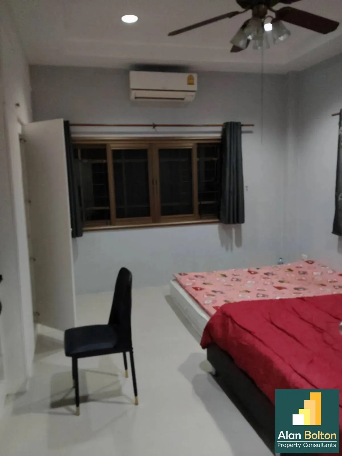 4 Bedroom House For rent In Soi Siam Country Club photo 8
