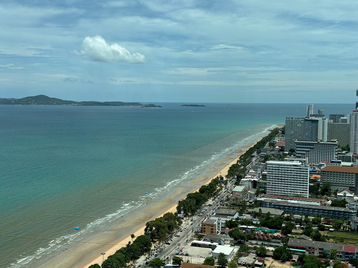 Ocean View Condo For Sale in Copacabana photo 45