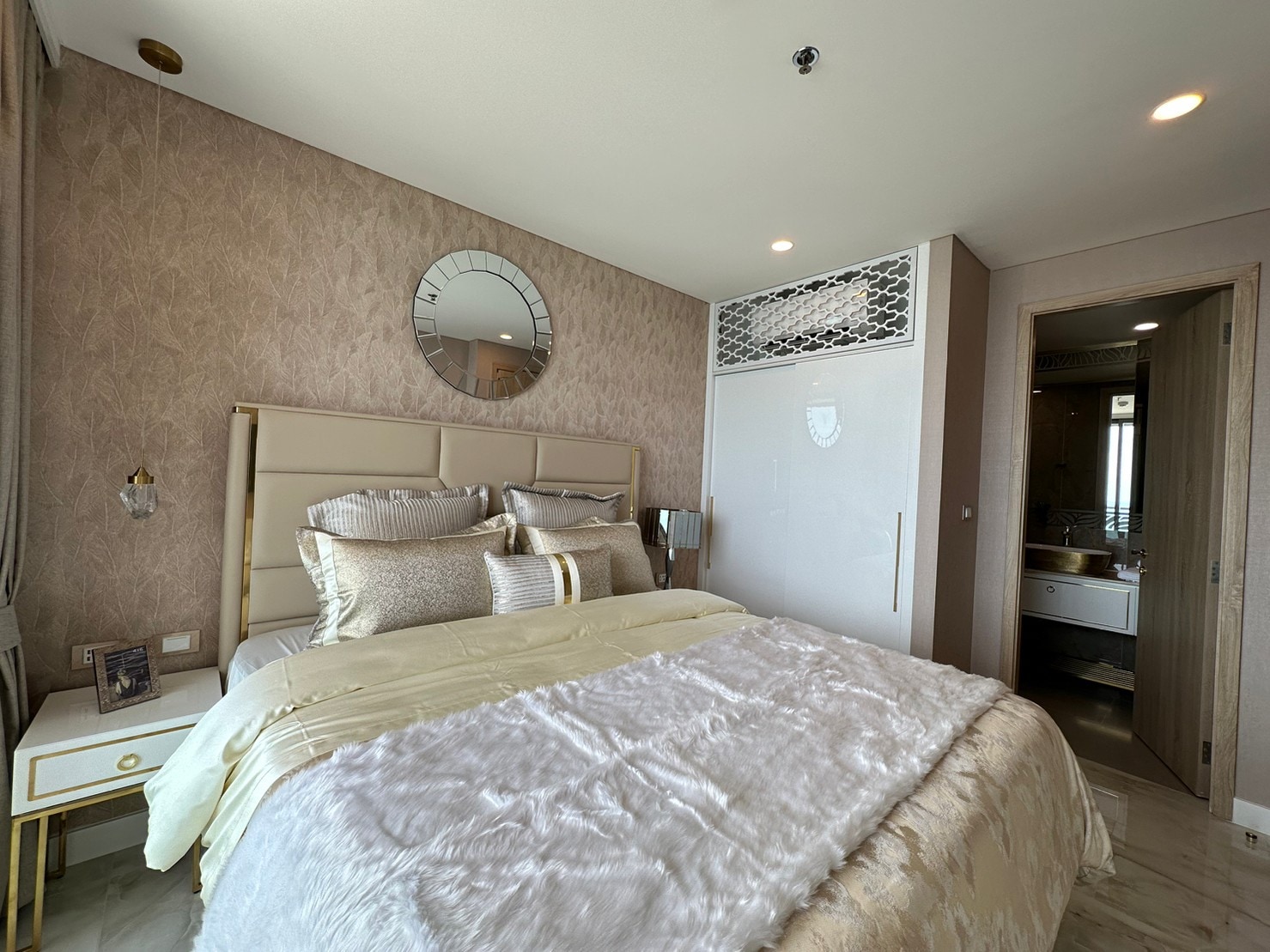 Ocean View 2 Bedroom for rent In Copacabana photo 38