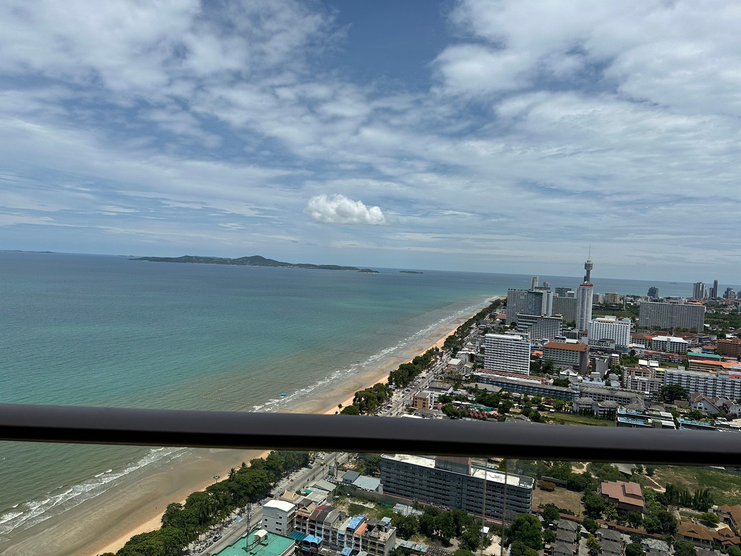 Ocean View 2 Bedroom for rent In Copacabana photo 36