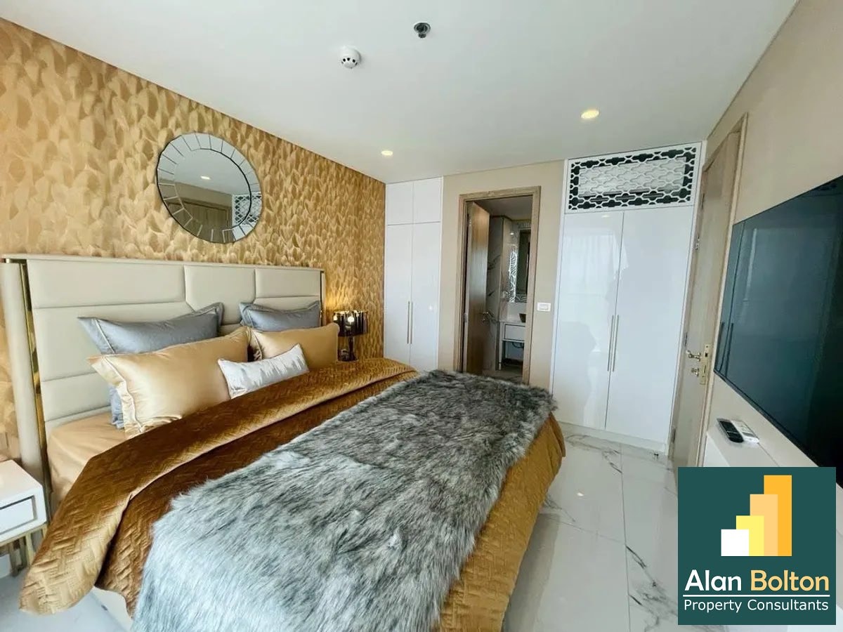 Large Luxury Beachfront Ocean View 1 Bed 1 Bath Condo In Jomtien photo 12