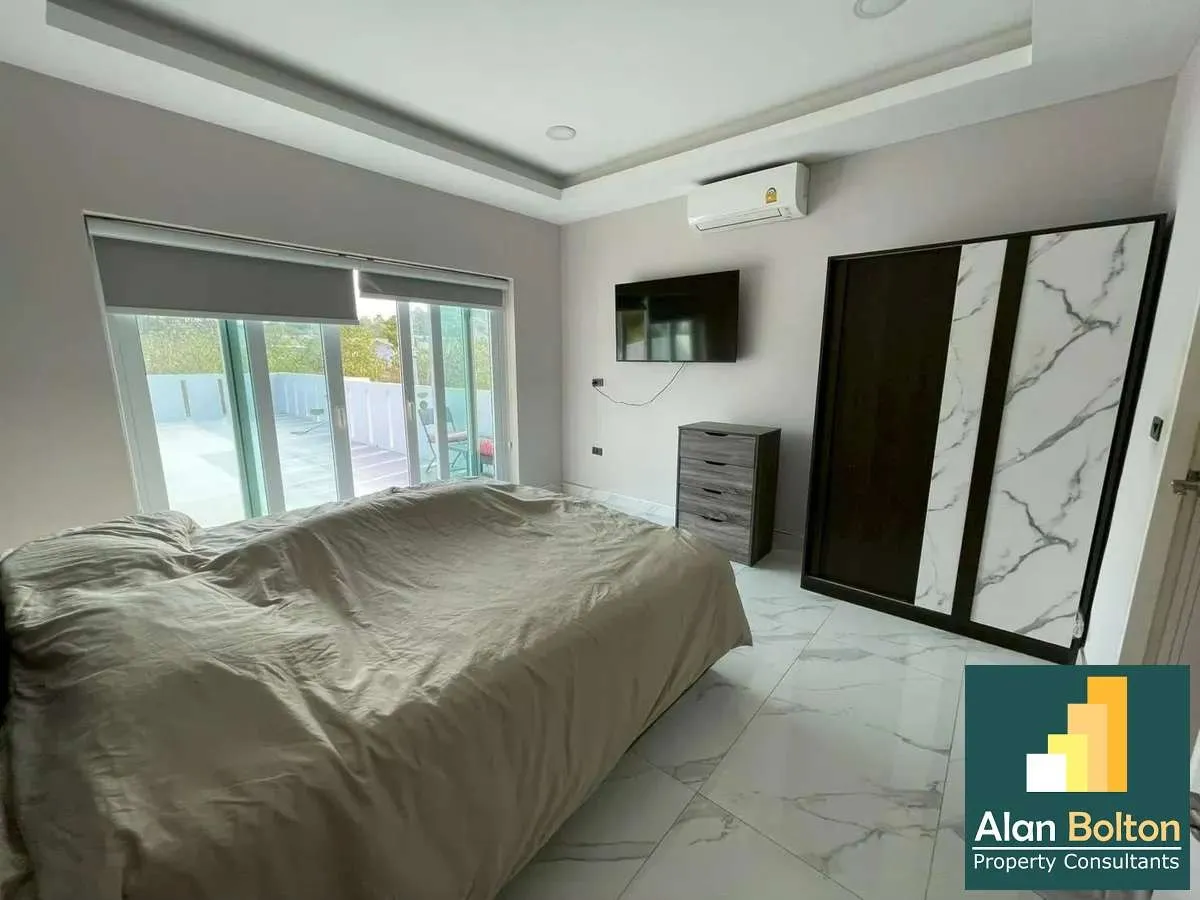 Beautiful 3-Bedroom Villa with Private Pool for Sale in East Pattaya photo 11