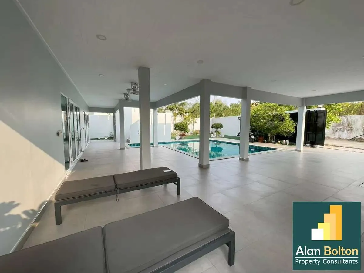 Beautiful 3-Bedroom Villa with Private Pool for Sale in East Pattaya photo 21