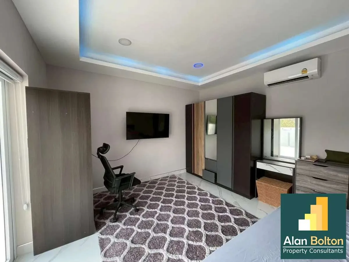 Beautiful 3-Bedroom Villa with Private Pool for Sale in East Pattaya photo 10