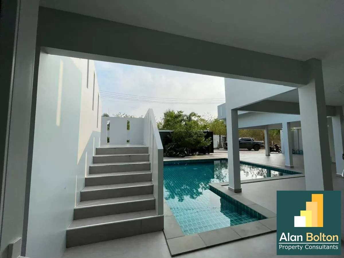 Beautiful 3-Bedroom Villa with Private Pool for Sale in East Pattaya photo 22