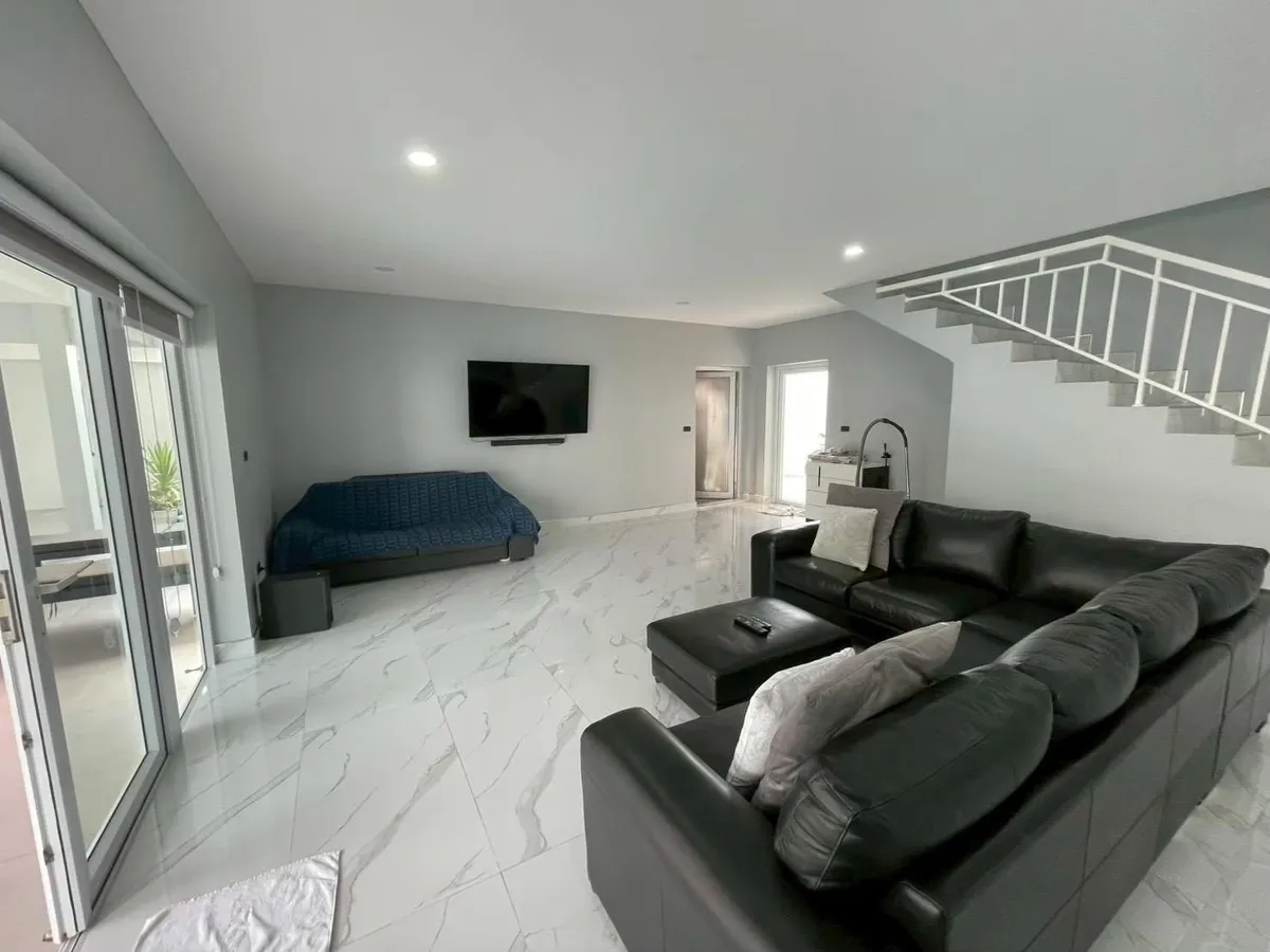 Studio for rent photo 31