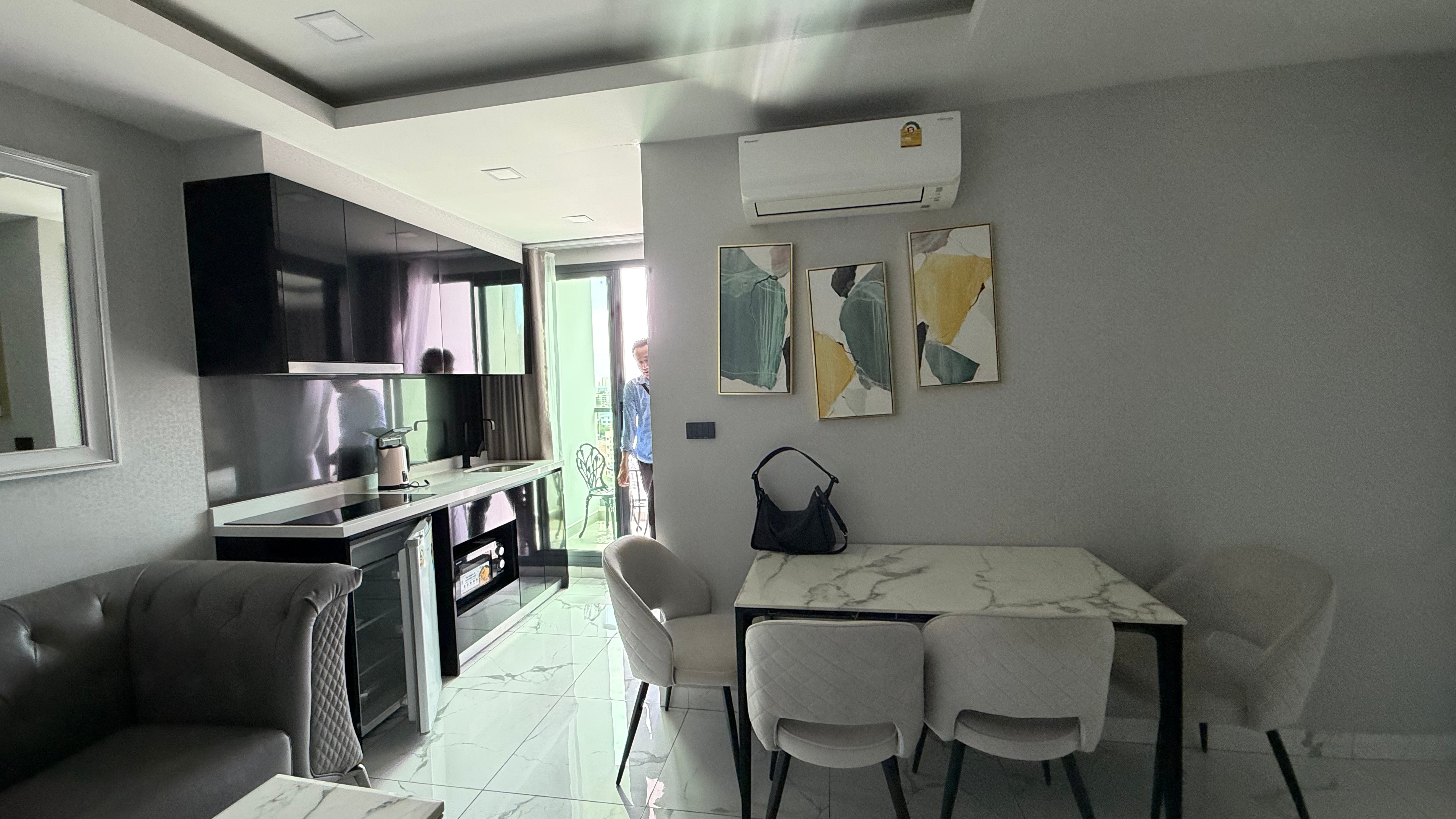 Modern 2 bedroom Condominium For Rent In Central Pattaya photo 16