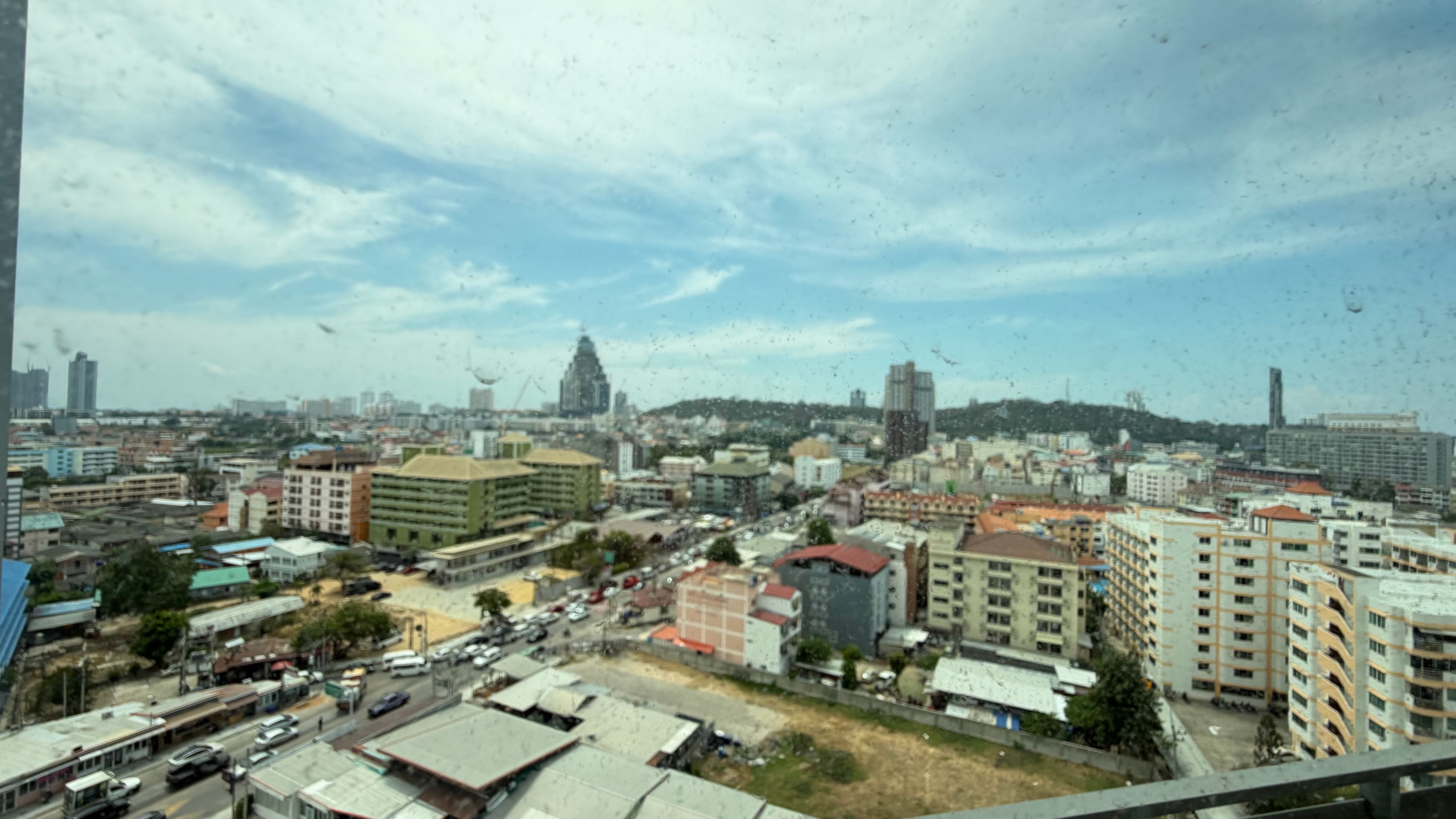 Modern 2 bedroom Condominium For Rent In Central Pattaya photo 14