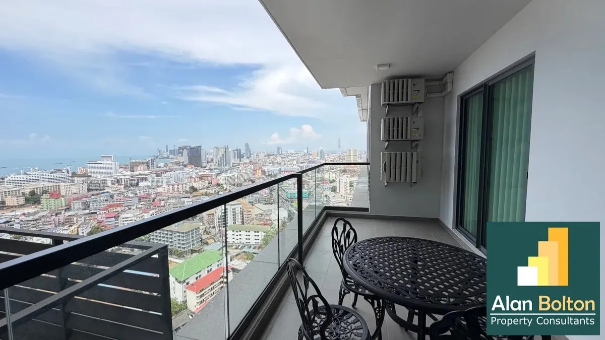 Sea view Modern Condominium For rent In Central Pattaya photo 6