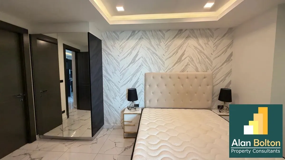 Sea view Modern Condominium For rent In Central Pattaya photo 9