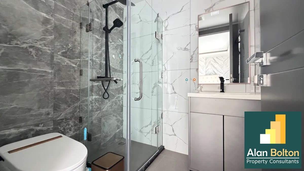 Two Bedroom Condominium For Rent with Jacuzzi In Central Pattaya photo 5