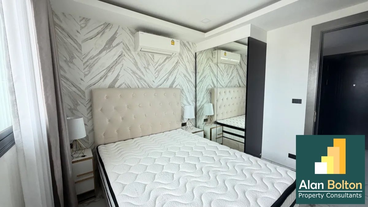 Two Bedroom Condominium For Rent with Jacuzzi In Central Pattaya photo 3