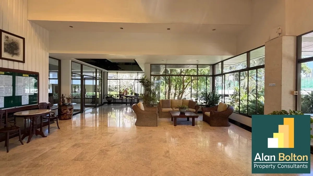 Large Ocean View one Bedroom Condominium do For Rent In Jomtien photo 13