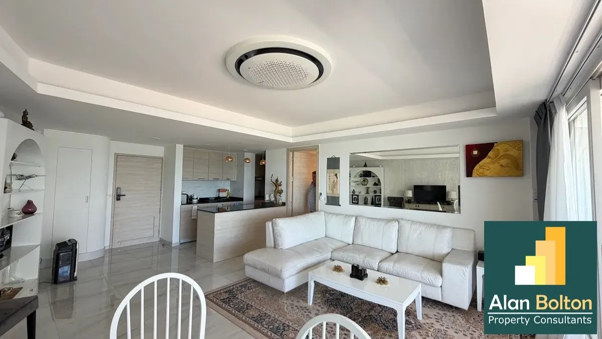 Large Ocean View one Bedroom Condominium do For Rent In Jomtien photo 3