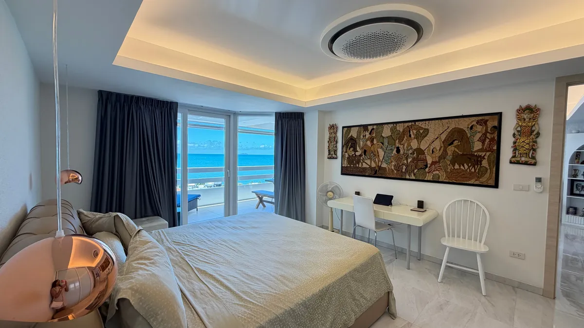 Large Ocean View one Bedroom Condominium do For Rent In Jomtien photo 27