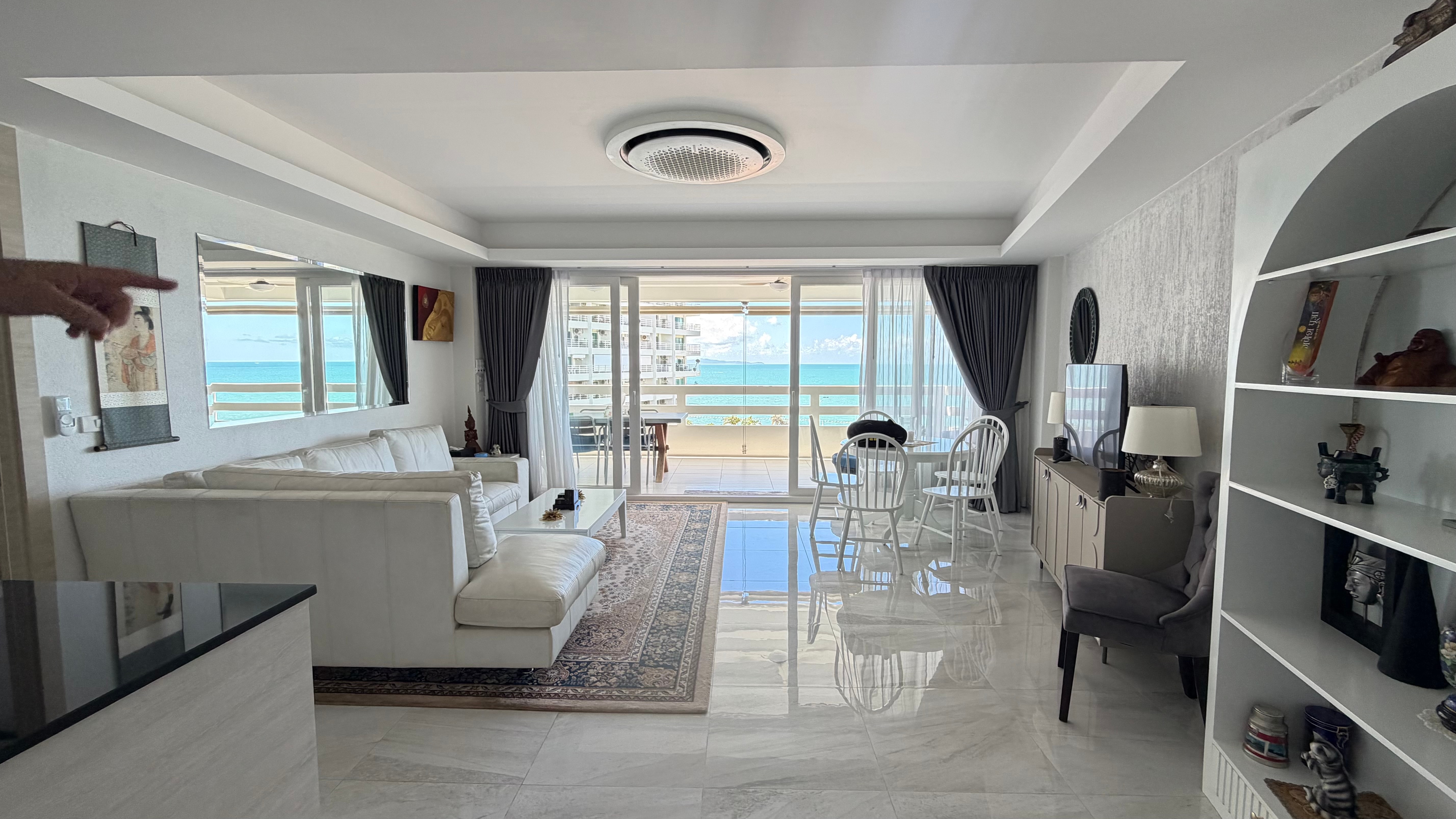 Large Ocean View one Bedroom Condominium do For Rent In Jomtien photo 22