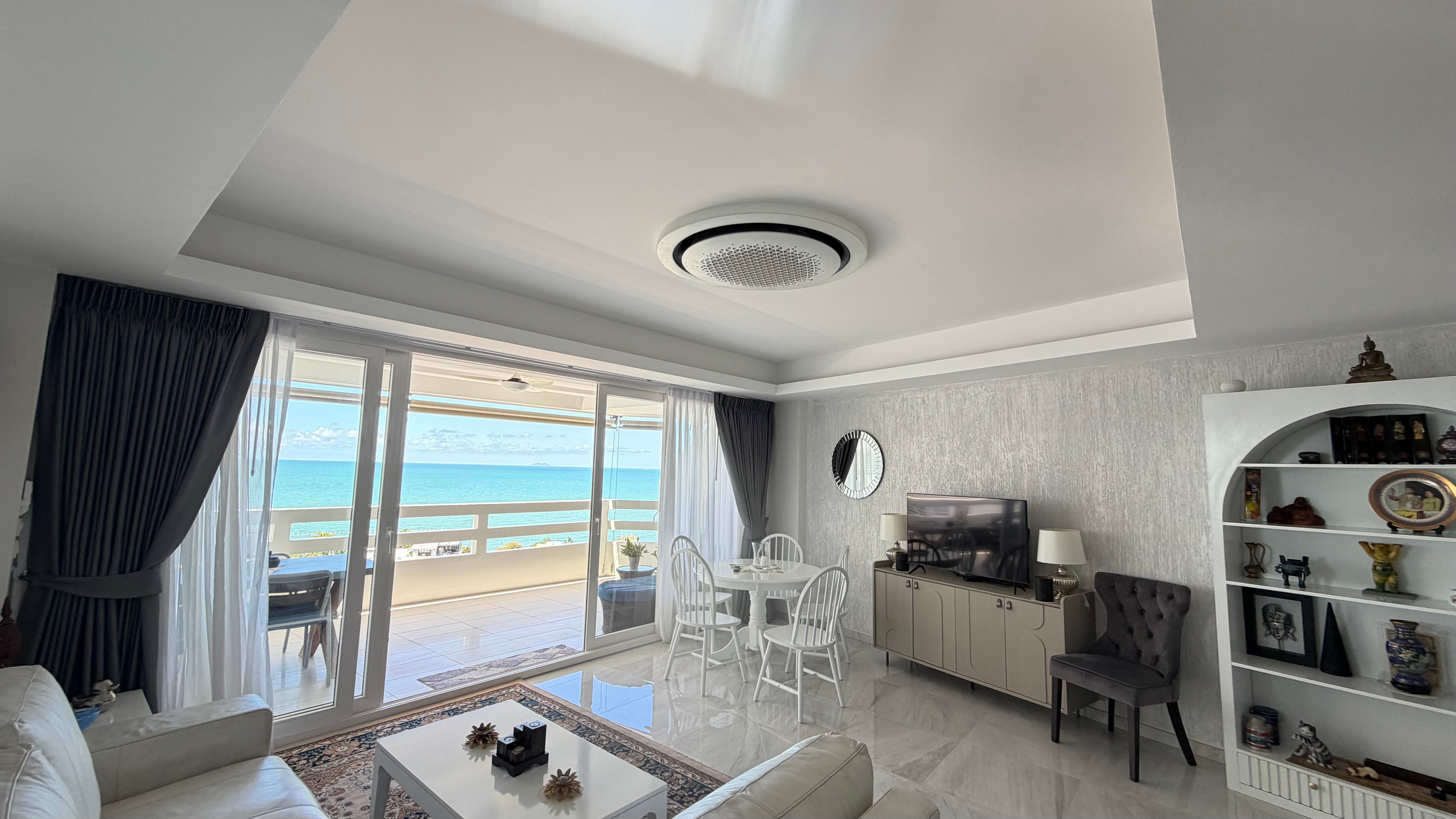 Large Ocean View one Bedroom Condominium do For Rent In Jomtien photo 24