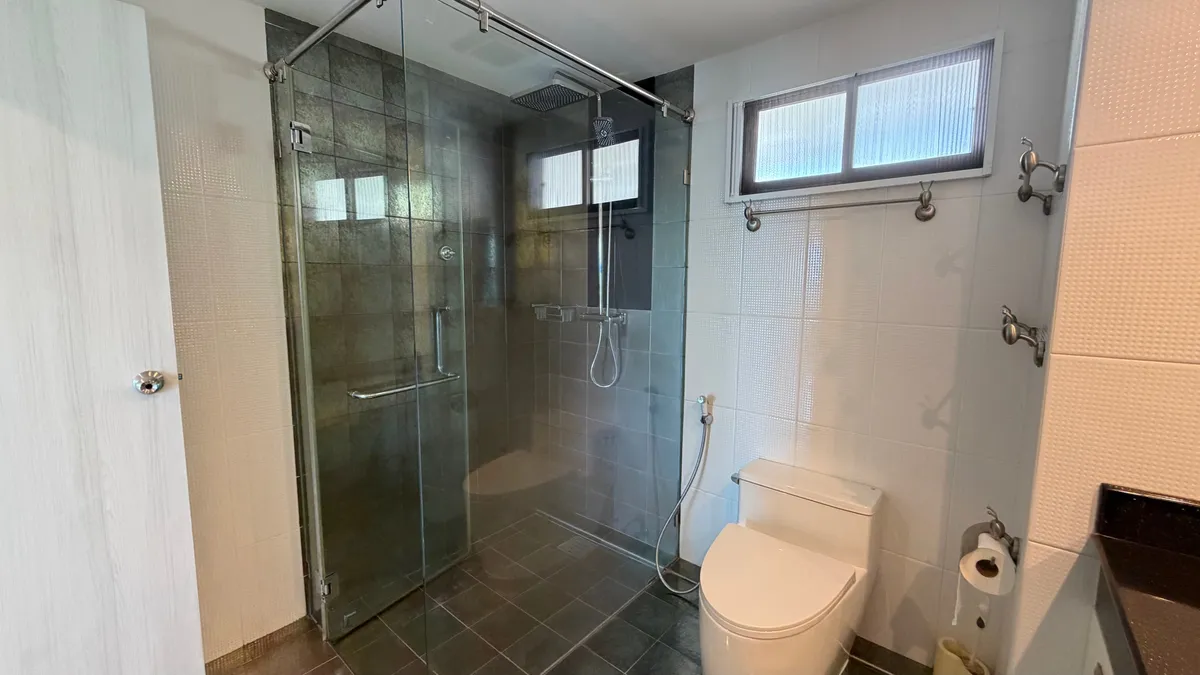 Newly renovated large One bedroom Condo For Rent In Jomtien photo 14