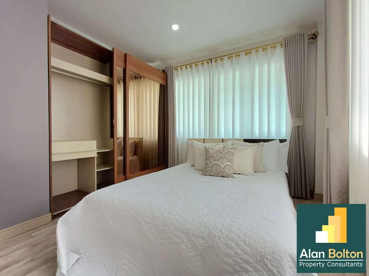 Brand New 2 story detached house 4 beds 4 baths in East Pattaya for RENT photo 12
