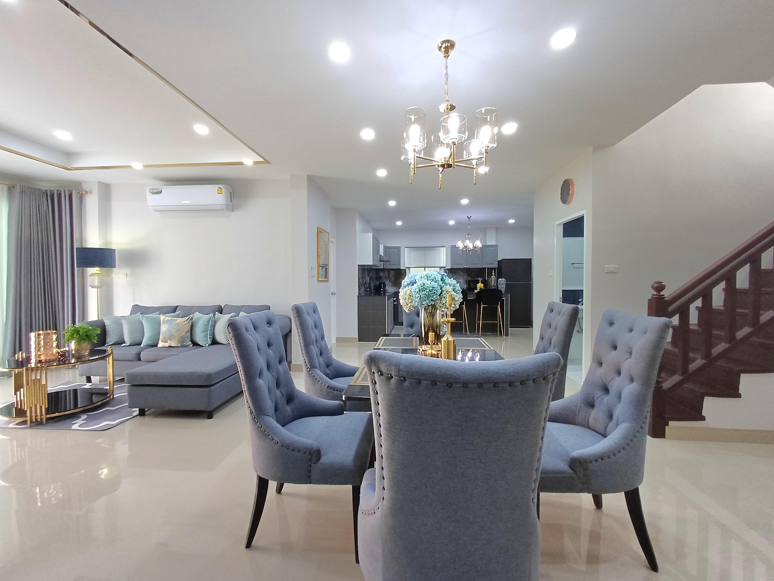 Brand New 2 story detached house 4 beds 4 baths in East Pattaya for RENT photo 27