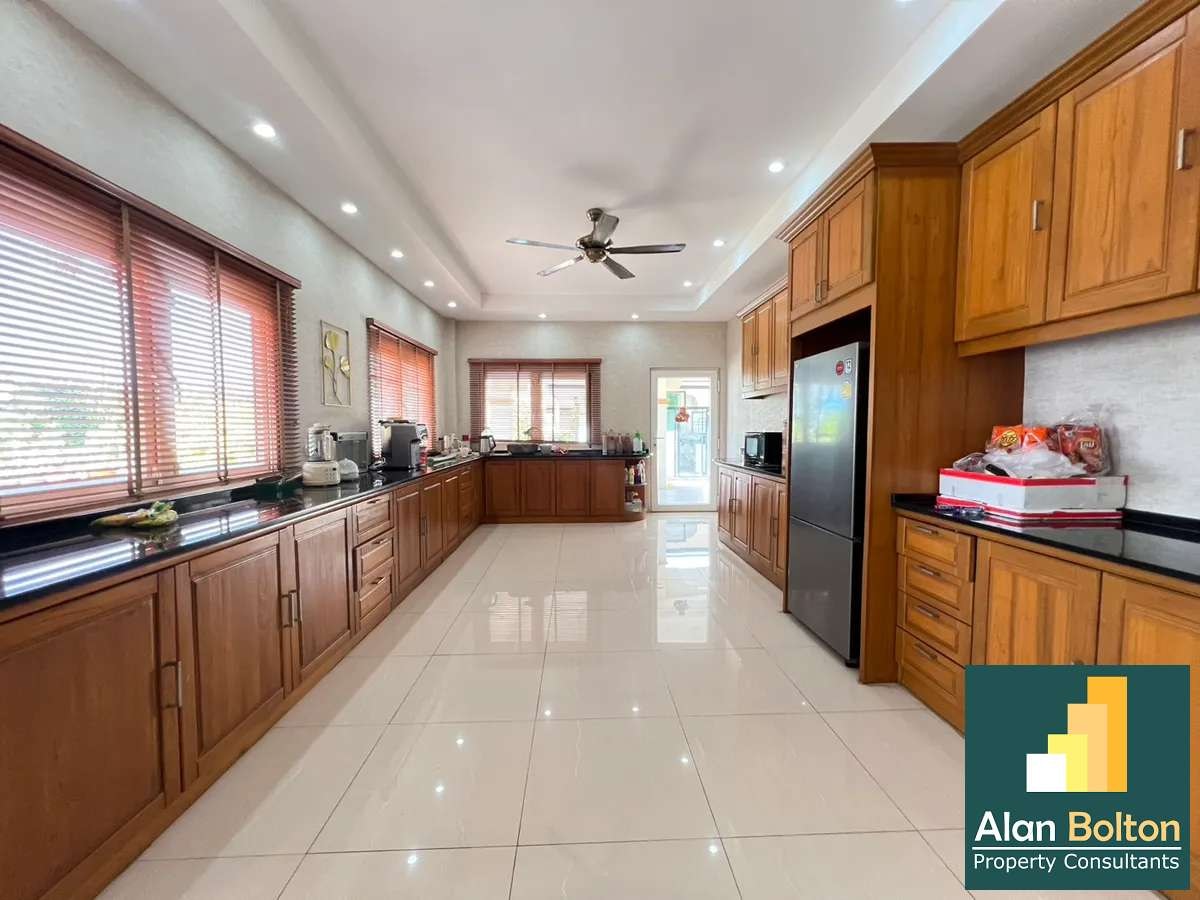 Natheekarn Park View 4 Bedroooms 5 Bathrooms in Mapprachan photo 15